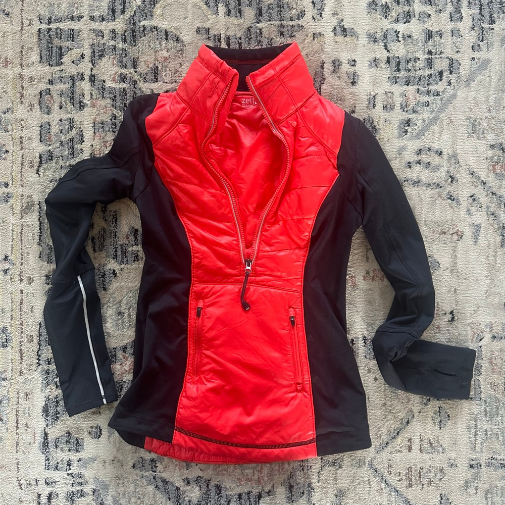 Women's Zella Red & Black Puffer Jacket XS